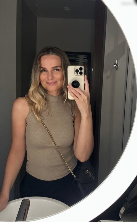 Jana Riva schauspielerin bilder