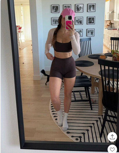 Chloe Gottschalk top galerien