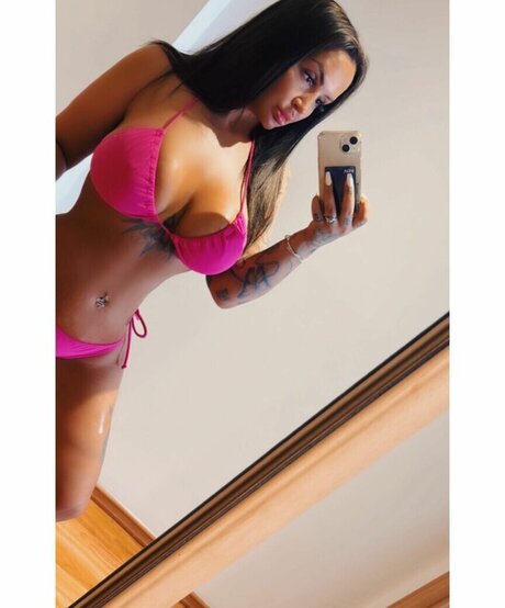 ChelseaNemo erwachsene sexy foto