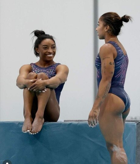 Jordan Chiles erotische schöne galerien