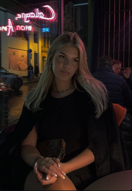 gesichtsbehandlung nur fans top erwachsene bild