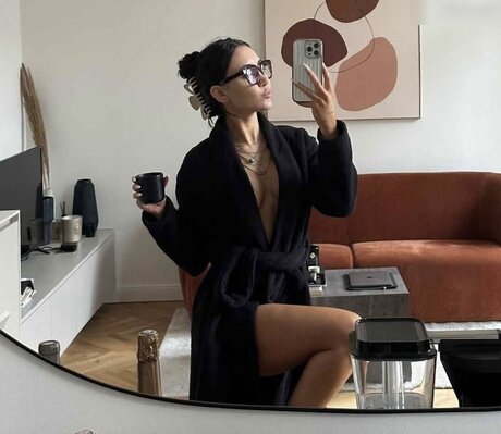 Merve zkan porno perfekte bilder