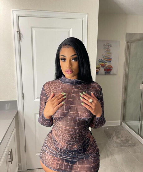 NyNyirene top schöne fotos