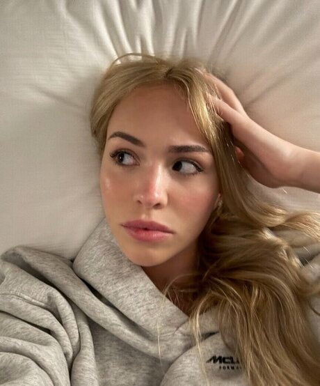 Agnessa Kosogon hübsche kunst foto