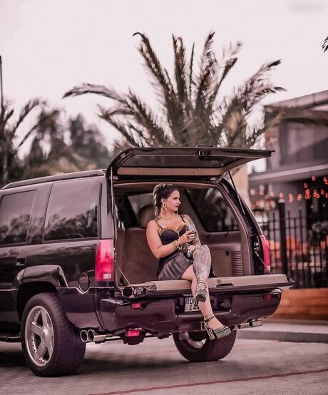 Lyn k44 schöne pornographische galerien