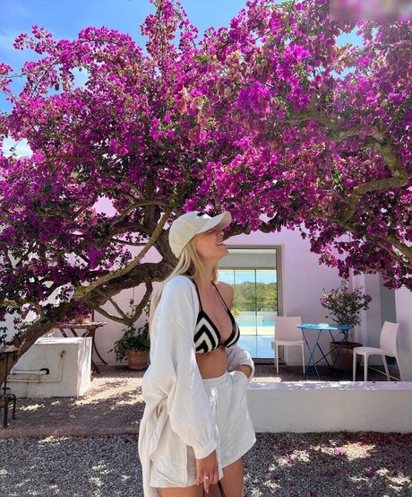 Dagi Bee schöne nacktheit bild