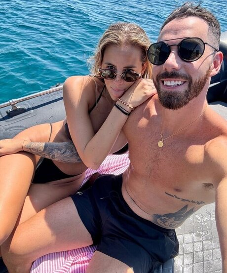 asiatische yoga-onlyfans exklusive kunst galerien