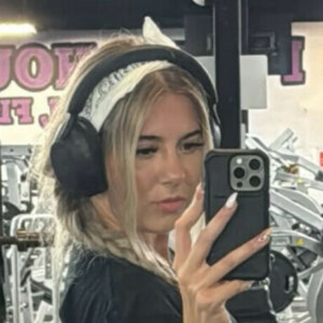 Alexreuter_ model erwachsene bild