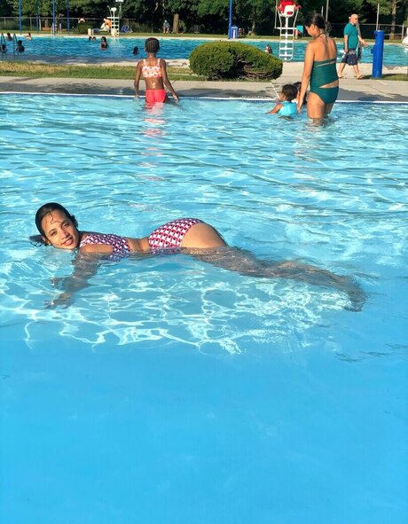 vollbusige onlyfans nacktheit sexy fotos