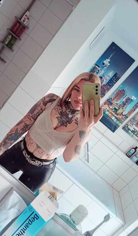 Typischblonnd nackte galerie