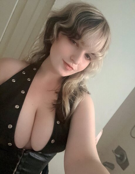 Aretteepls freie nackte foto