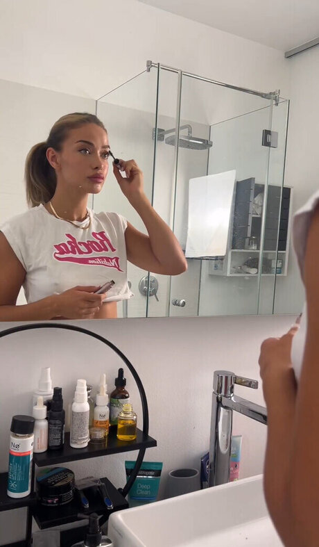 blonde muskel-onlyfans erwachsene nackte galerie