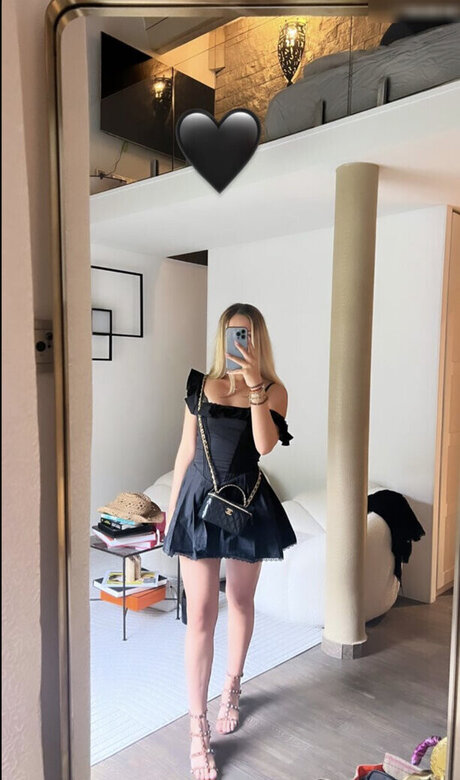 Davina Geiss schöne akt foto