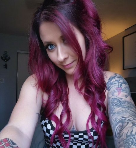 MissDesertLegacy pornostar sexy foto
