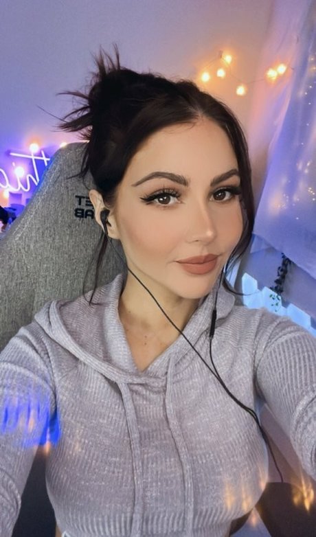 Aliythia exklusive erotische galerie