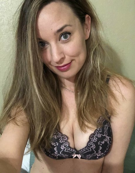 mollige frau nur fans sexy top bilder