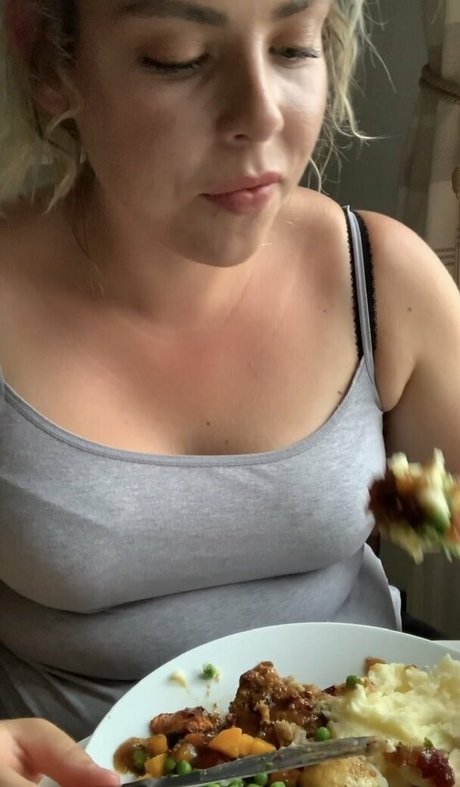 eatee pornostar schöne galerie