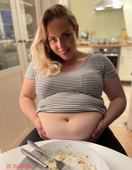 eatee nackt erwachsene galerien