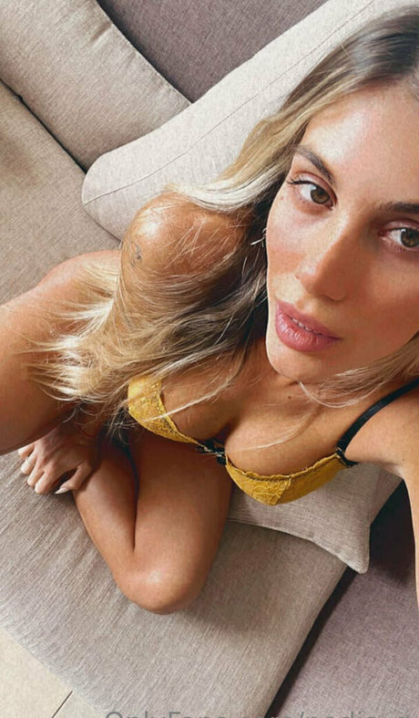 Nadia G hd xxx fotos