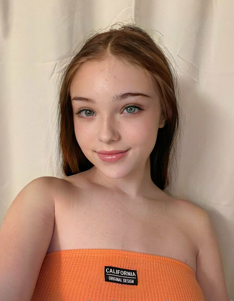 livyjade ucf schauspielerin exklusive galerie