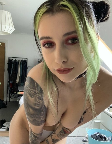 Rubyhexx pornostar nette bild