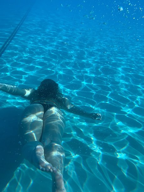 Lexi McCloud erwachsene schöne bild