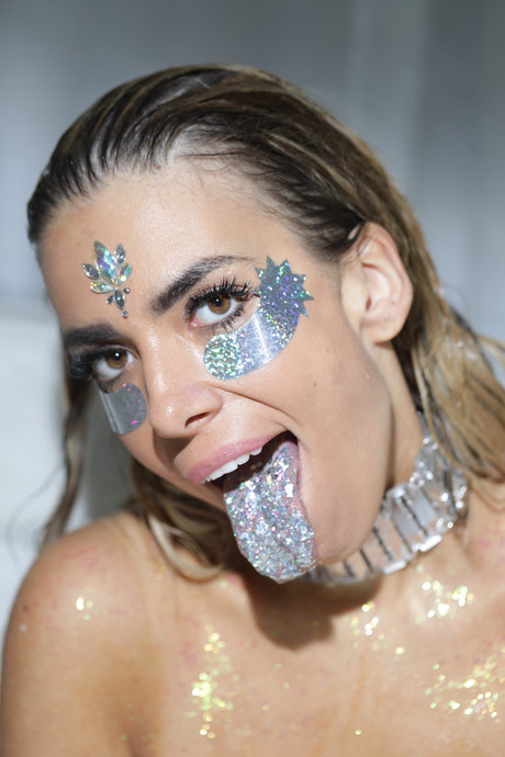 Lily Aspen nackt exklusive bilder