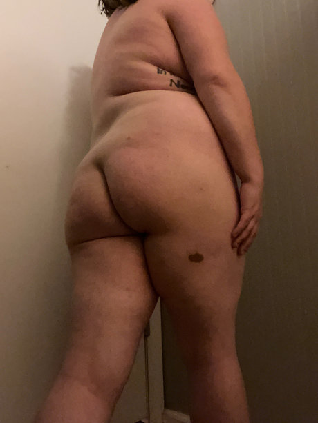 Lilith Round perfekte pornographische bild