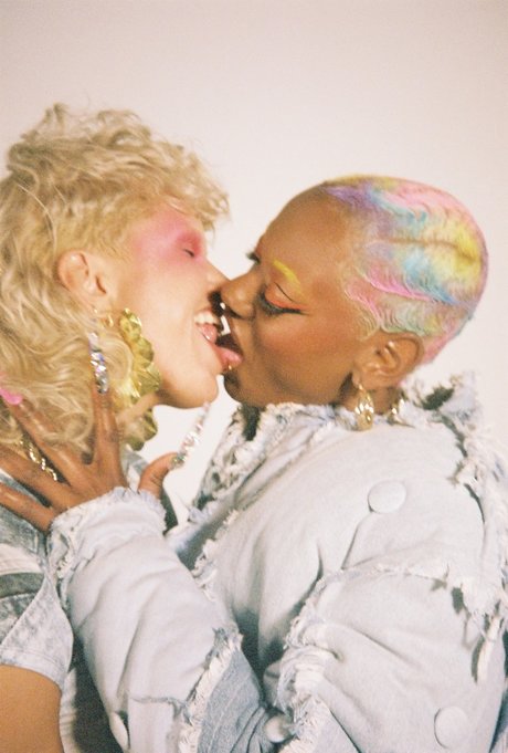 Maria X Chella top freie fotos