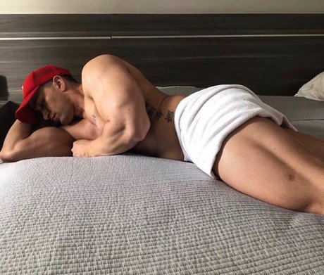 Marcelo zapata porno nackte fotos