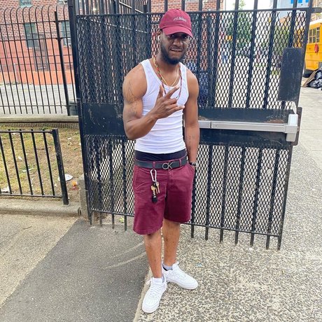 MilitantFendi akt archiv