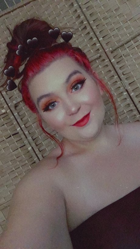 Miki Lee porno schöne bild