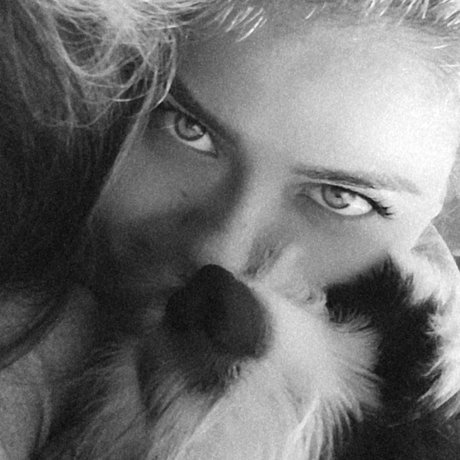 Moon doll kunst nackten galerien