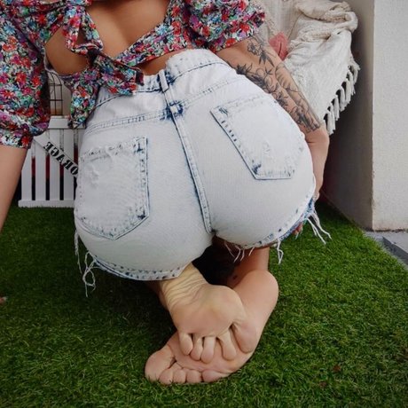 Miss Elea hübsche heiße bilder