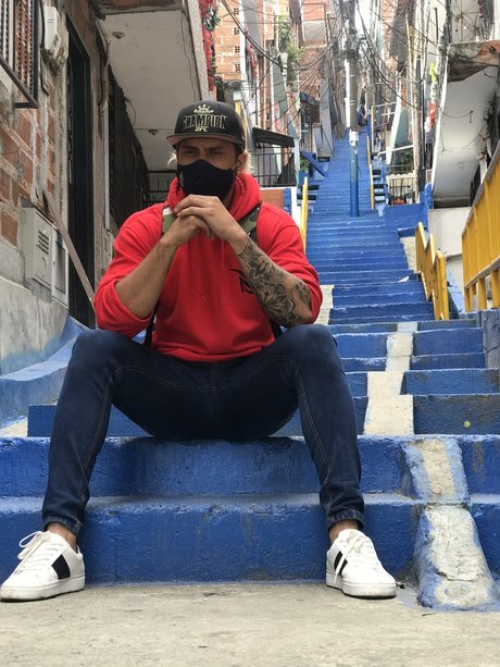 Nemesi El Santo model sexy galerien