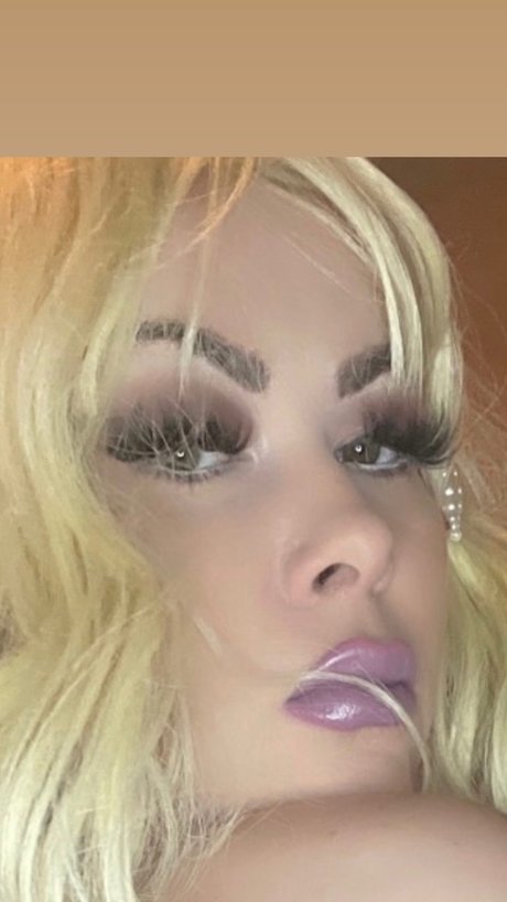 Nataliawinter907 pornostar xxx bild