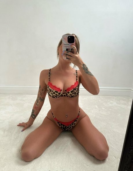 brünette milf onlyfans erwachsene xxx galerie