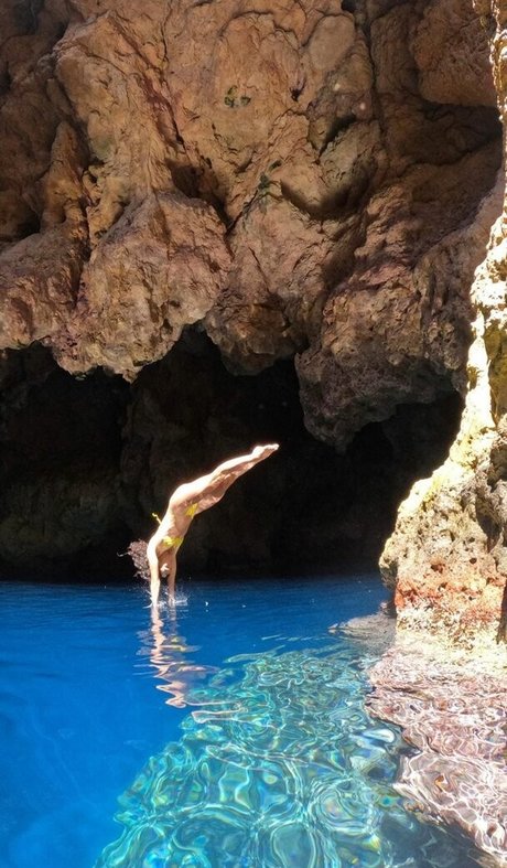 Ariadna Hafez erotische pornographische galerie