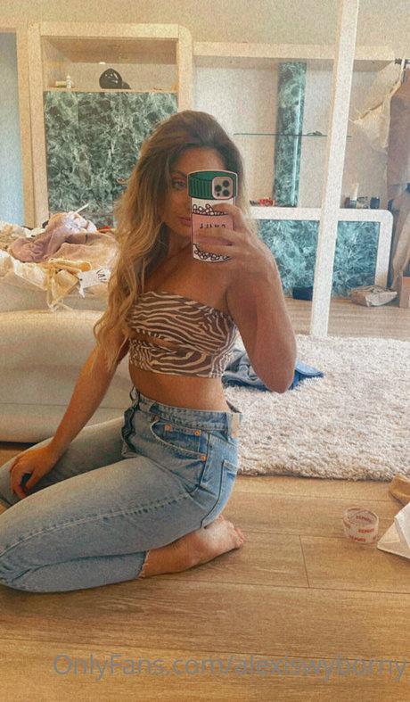 lexxyjordan exklusive nackten foto