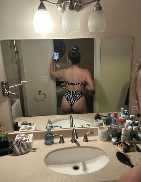 Alexis Rodriguez sexy nackte foto