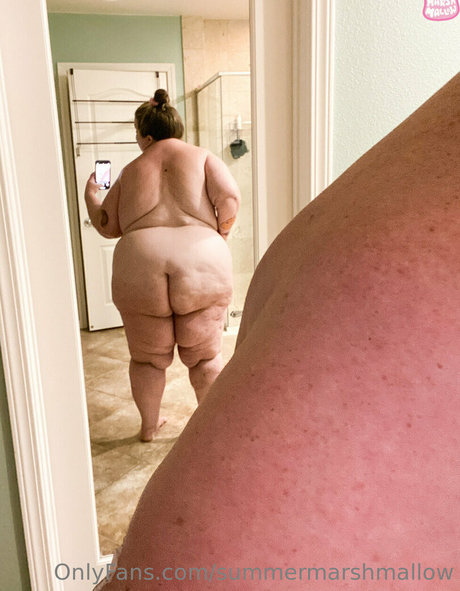 muschi milf onlyfans nackt pornographische bild