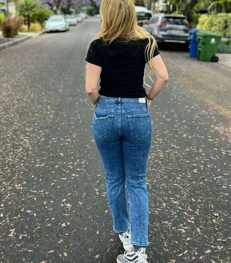 Annie Lederman xxx sexy bild