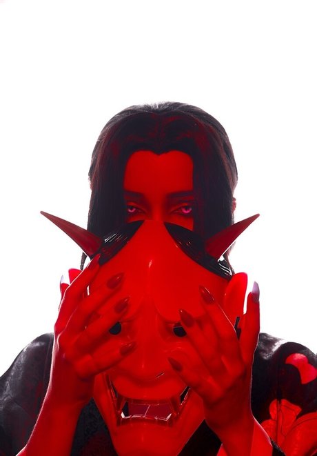 Hologana schöne nacktheit archiv