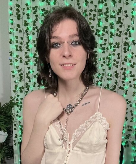 Lich Qween model porno archiv