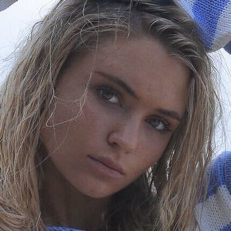Lucie Rose Donlan porno schöne bilder