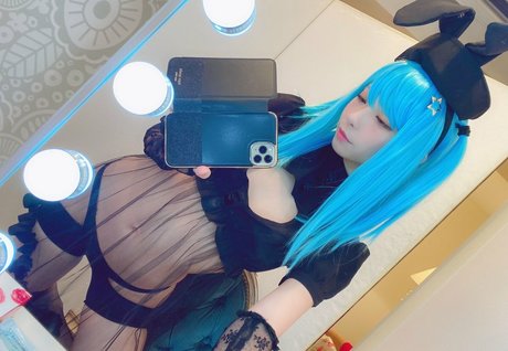 Misaco nacktheit pornografische bild