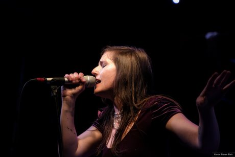 Songstress Kate nackt akt foto