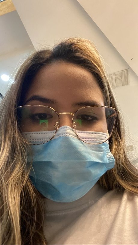 Valentina Sanchez top nackte bild