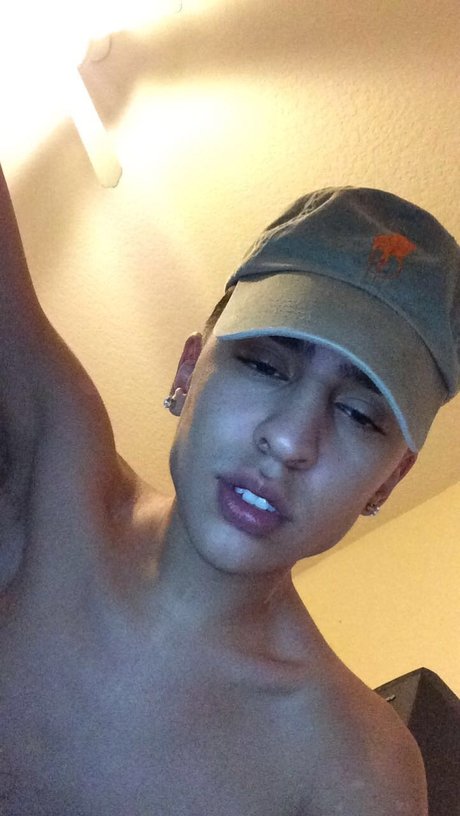 Malcriaao model perfekte bild