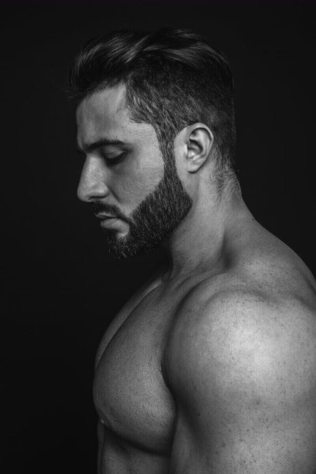 Maximus Barmin 4_ erotische sexy bild